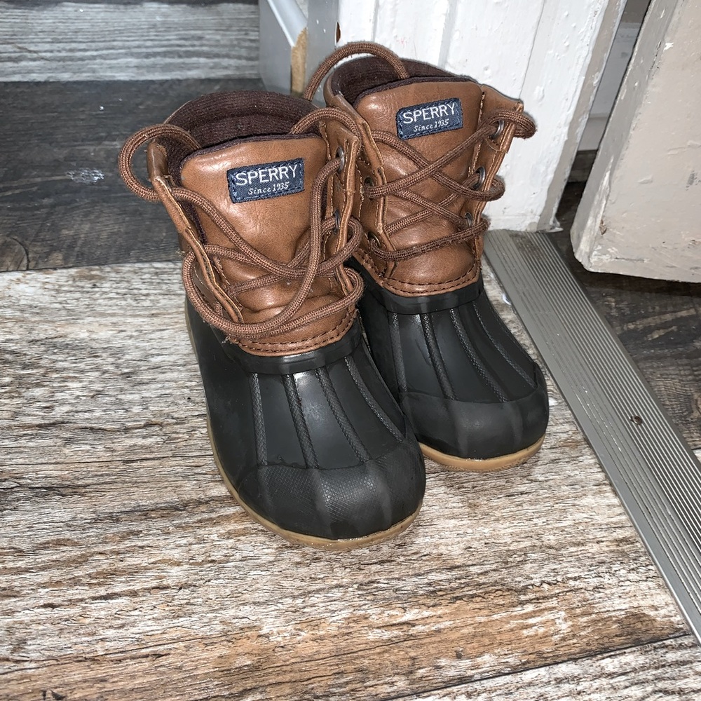 Sperry boots